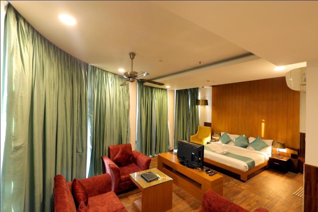 Hotel The Amaris Rishīkesh Εξωτερικό φωτογραφία
