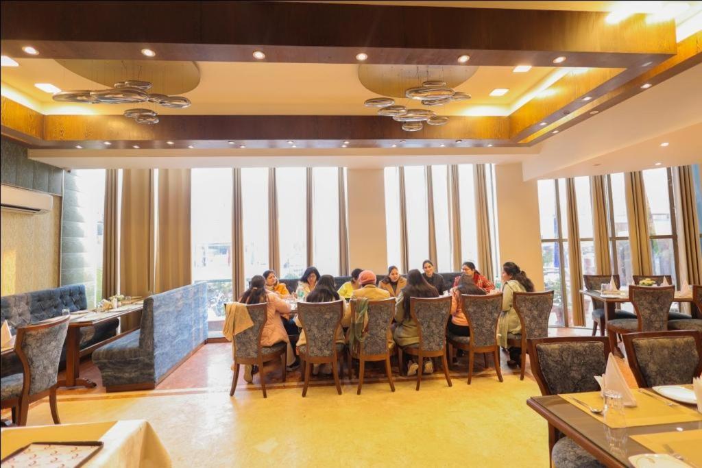Hotel The Amaris Rishīkesh Εξωτερικό φωτογραφία